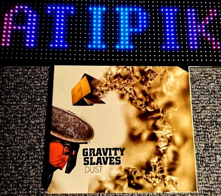 🔥 Gravité Zéro : Le CD culte "Dust" de Gravity Slaves à saisir absolument !